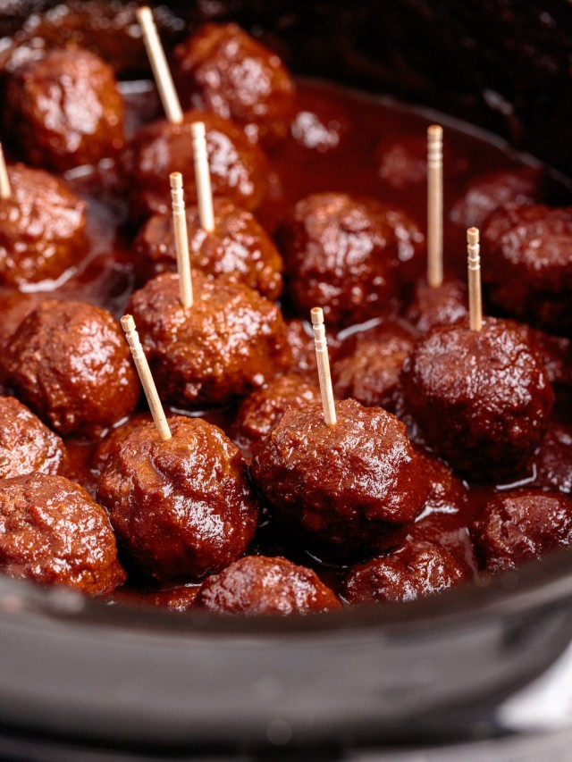 Crockpot BBQ Meatballs - Family Dinners