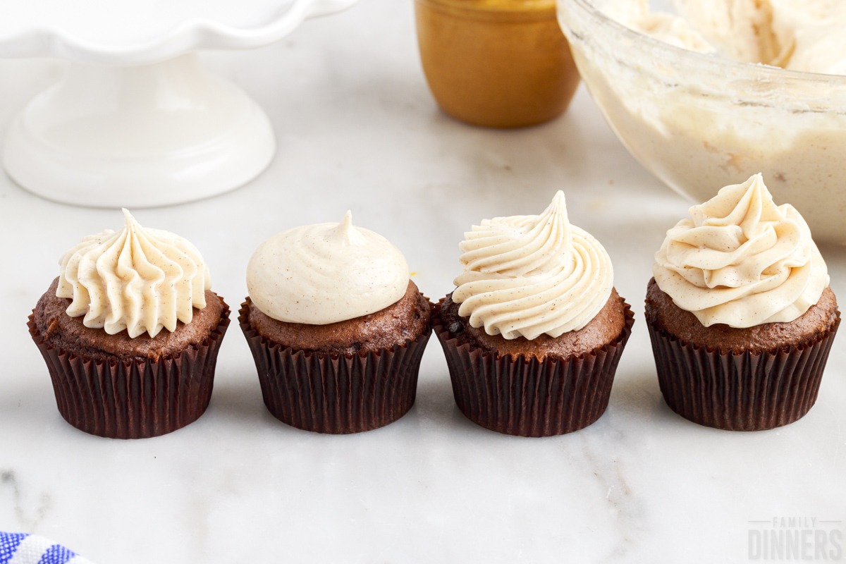 chocolate cupcakes with cinnamon cream cheese frosting