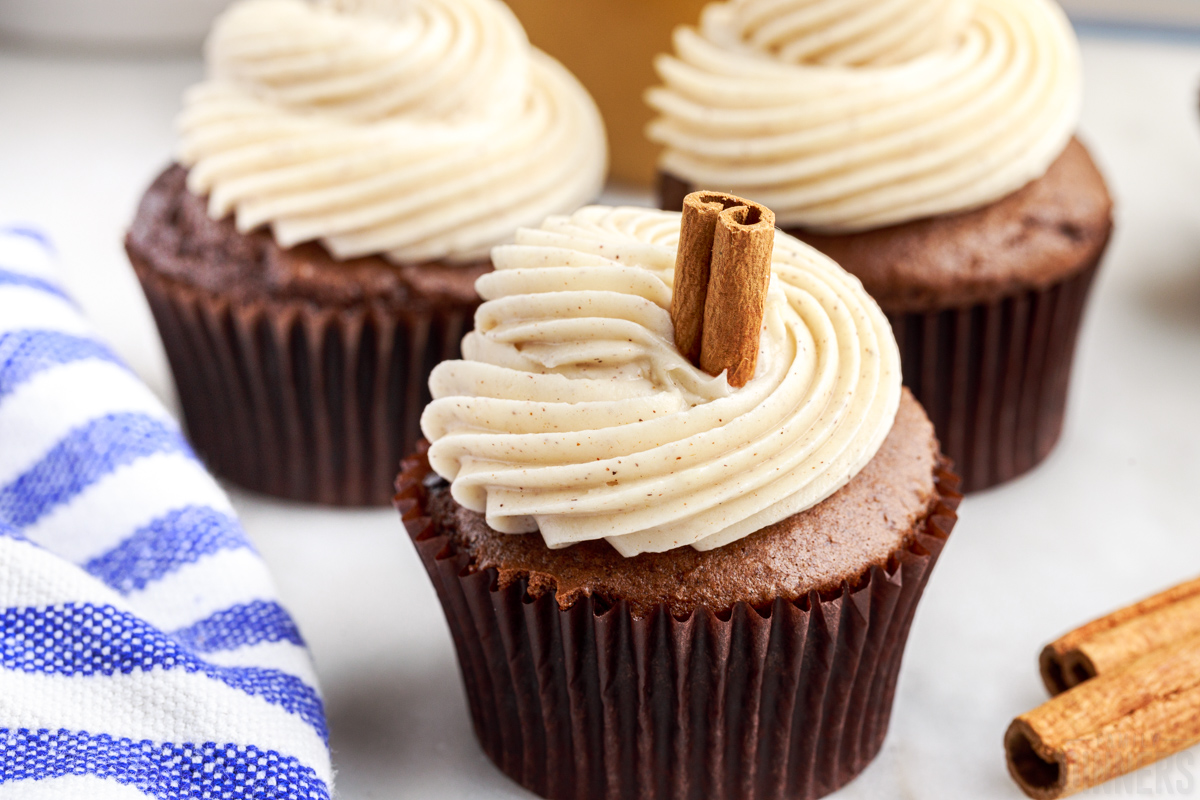 Mexican hot chocolate cupcakes with cinnamon frosting