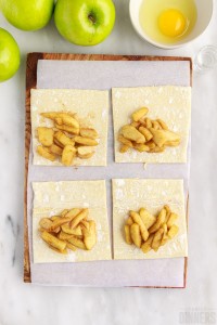 apple filling on puff pastry squares