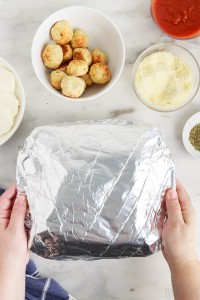foil covering baking pan
