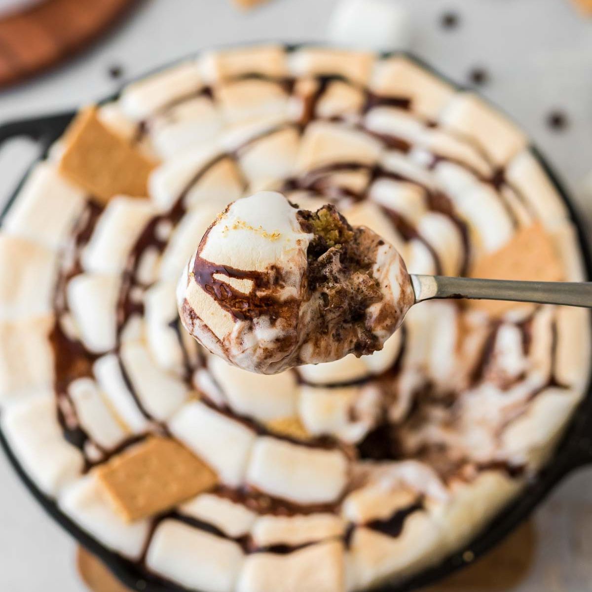 close up of s'mores skillet cookie dip