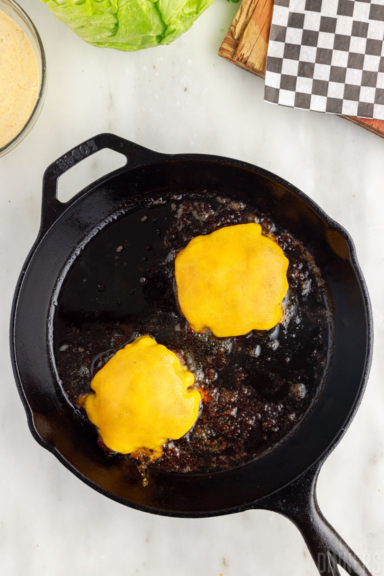 How To Make Perfect Cast Iron Skillet Burgers Family Dinners